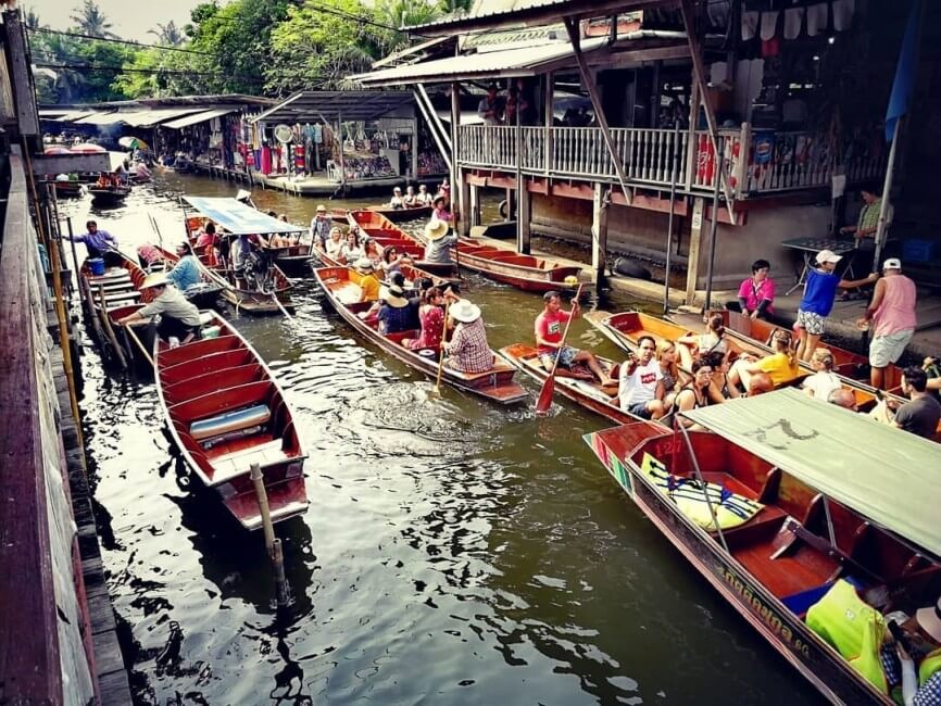 Damneon-Saduak-Floating-market  
