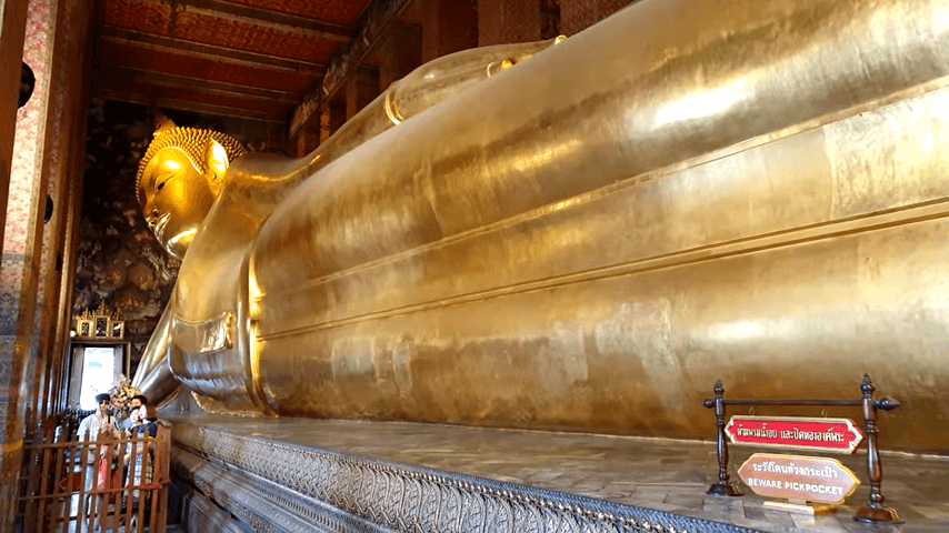 Wat-Pho-Bangkok-Thailand-reclining-buddha  